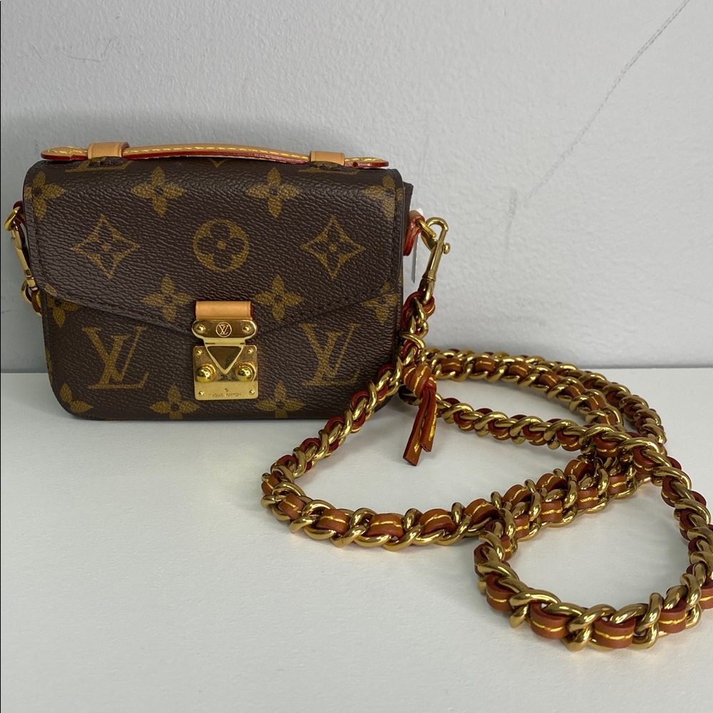 Louis Vuitton Micro Pochette Metis - Picture 12 of 12